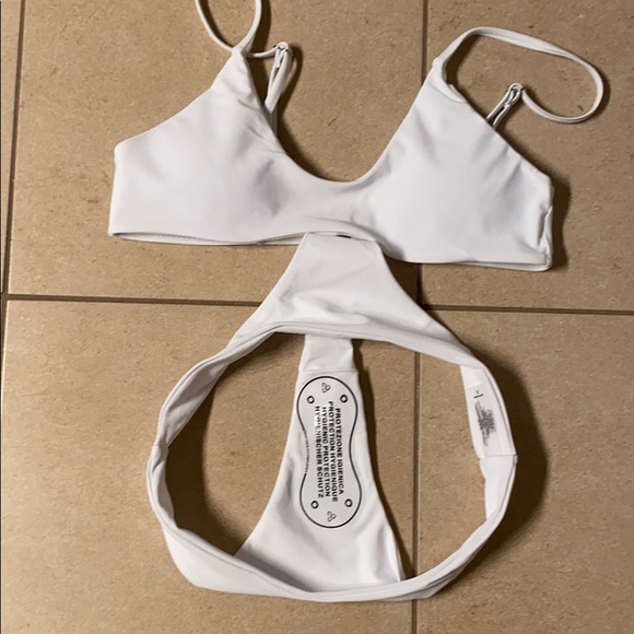 Cheeky White Bikini Set (S) Reposhing NWOT - Picture 4 of 4